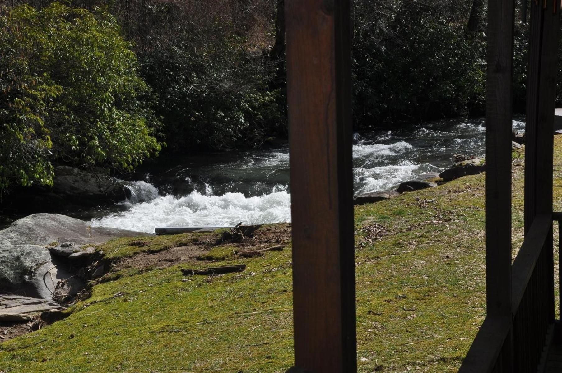 Waterfall Hideaway Bryson City Ngoại thất bức ảnh