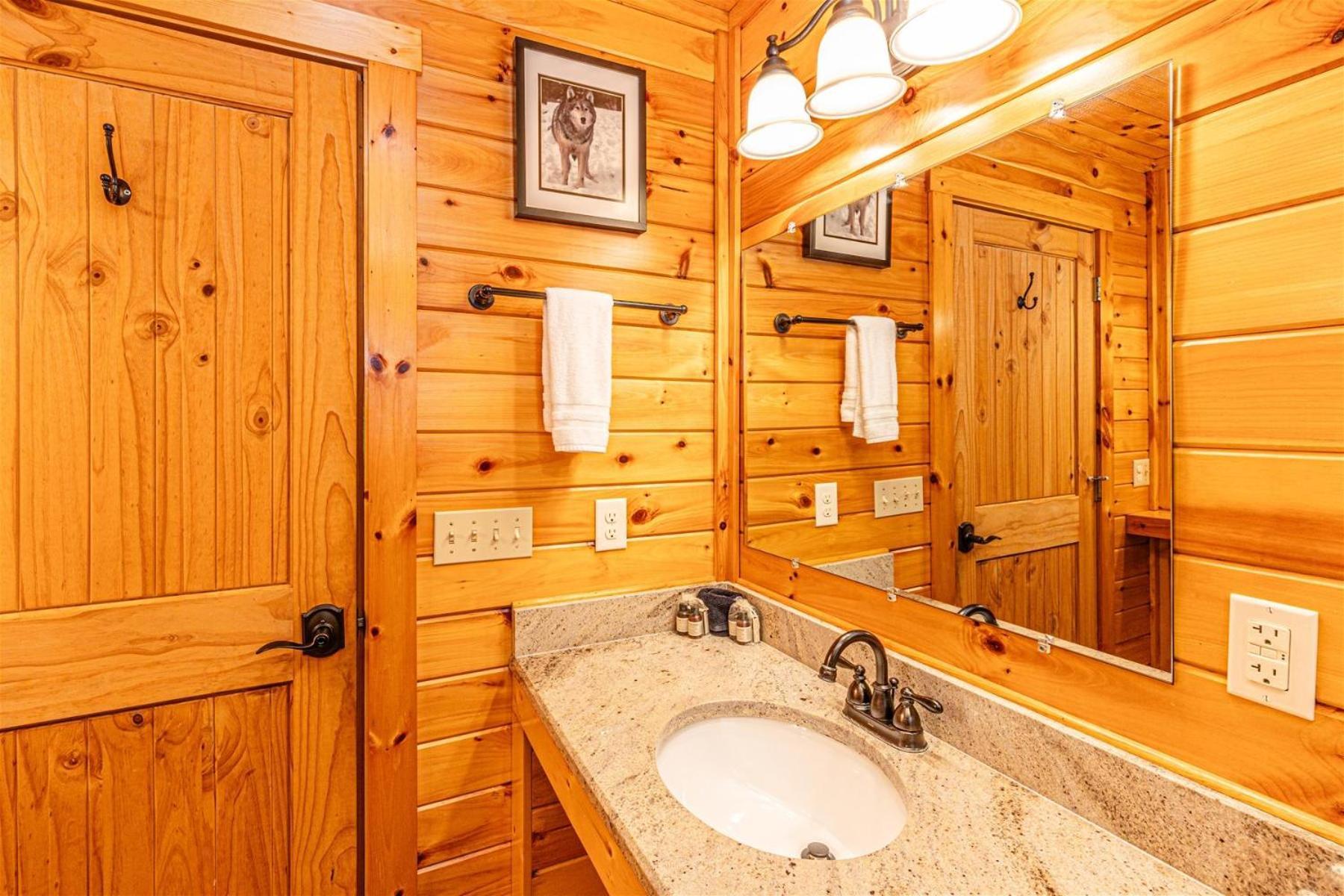 Waterfall Hideaway Bryson City Ngoại thất bức ảnh