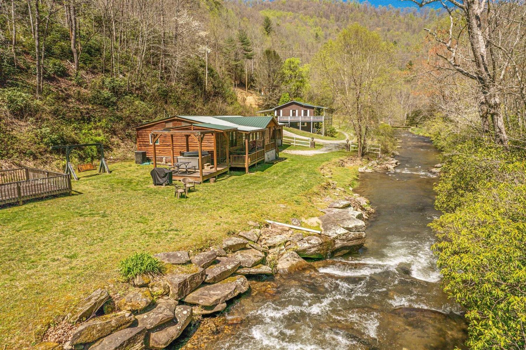 Waterfall Hideaway Bryson City Ngoại thất bức ảnh