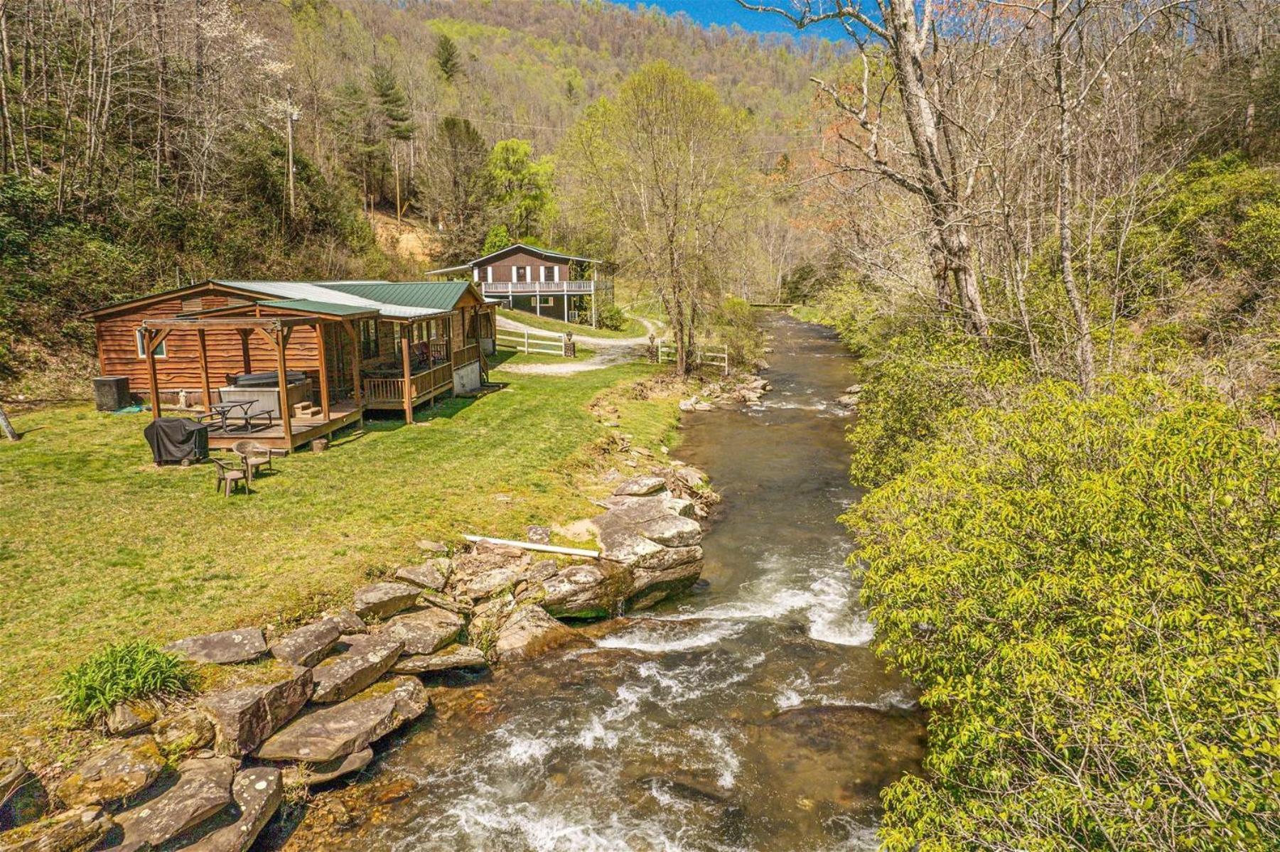 Waterfall Hideaway Bryson City Ngoại thất bức ảnh