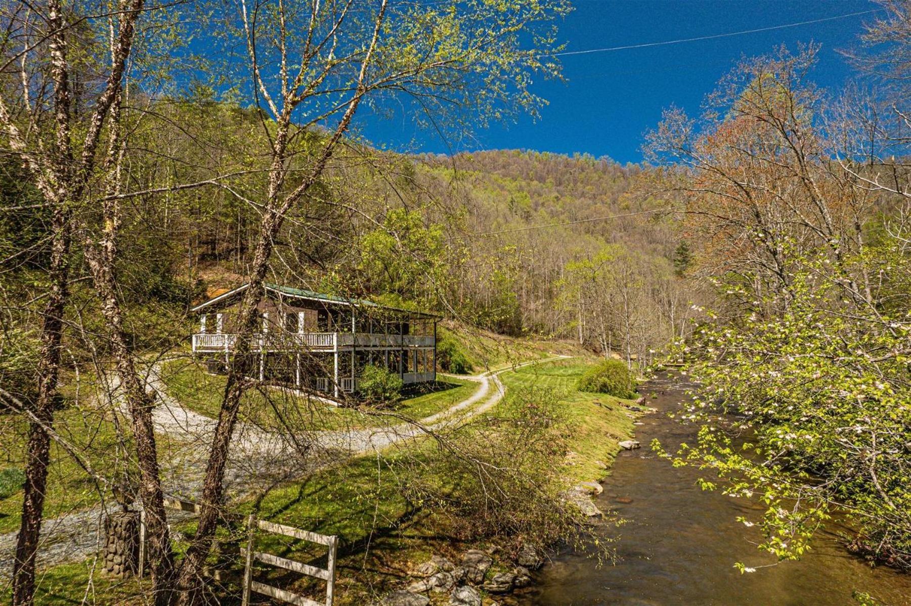 Waterfall Hideaway Bryson City Ngoại thất bức ảnh